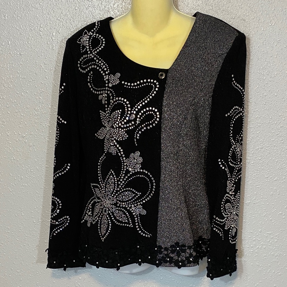 Donna Vinci Women’s Knit Long Sleeve Floral Embellished with Rhinestones